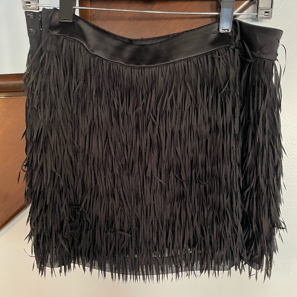 Express fringe mini skirt size 4 nwt - Picture 1 of 2
